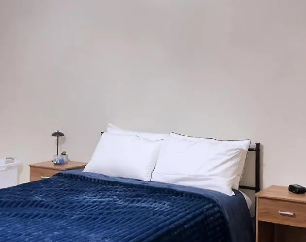 Cozy Ofallon *